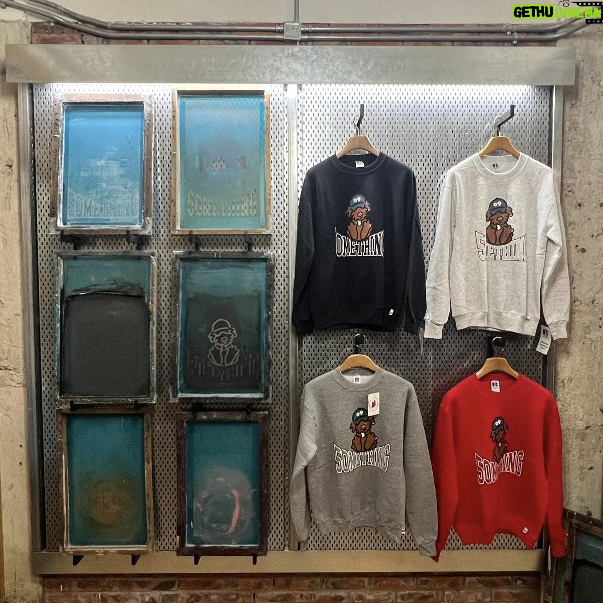 Jan Lam Hoi-Fung - 5.2K Likes - OneOff本地人手絲印美製Vintage 衛衣,不設售賣,只供展覽,展期至30/1。
另有One Off Badge, Badge & Sticker Set明天上架。
#INCREDIBLEX50METHING
#OneOffVintageCollection
#Gf4SauWaFongWanChai