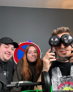 Jan Macák Instagram - 1/ Kypřič půdy 2/ Nikdy ani zbytkáč 3/ Winterpekáč 4/ Zátiší Rady 5/ Brigádně míchám aperol 6/ Tvoje fav horror trio 7/ Kulturní vložka 8/ mood 9/ dreamjob