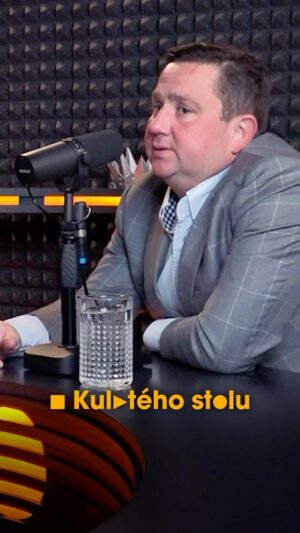 Jan Punčochář Instagram - Věděli jste ,že Jan Punčochář ve svých 20 letech odmítl pracovat pod Zdeňkem Pohlreichem? Pokud ne, pušťte si celý rozhovor, kde pan Punčochář vypráví historky z cest po Asii, o Michelinském průvodci, reality show MasterChef, TOP restauracích v ČR i po světě a dalších tématech.