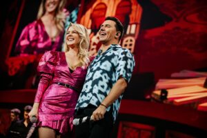 Jan Smit Instagram - Wij komen volgend jaar zeker terug! Wat is het toch een onbeschrijfelijk en bijzonder gevoel om met zoveel fans van de Duitstalige muziek, deze avonden te mogen vieren… Ik ben supertrots op ons hele team en iedereen die dit nieuwe evenement heeft omarmd! Dit gaat nooit vervelen! ❤️🇩🇪🔥