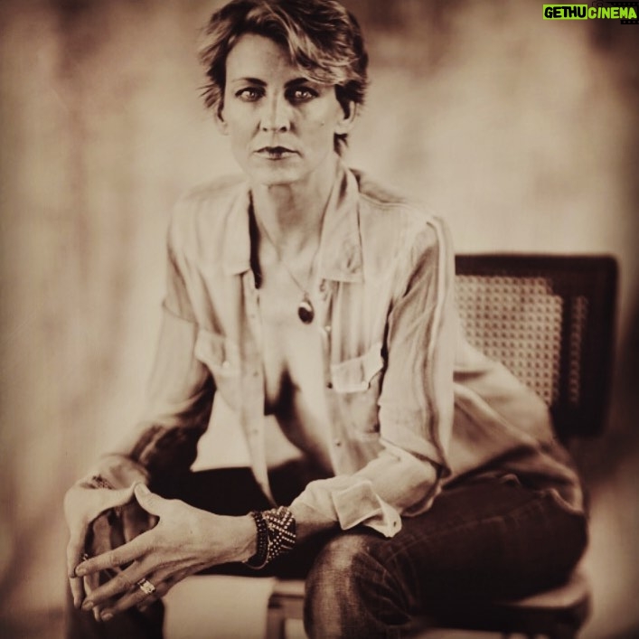 Jana Lee Hamblin - 1.1K Likes - LIVING IN QUARANTINE
How can we stay open, honest, and willing during these uncertain times?
How can we show up in joy and in service on ZOOM?
How do we focus on what is good and true and correct?
How we use our imagination and stay creative?
Some days we thrive.
Other days we donāt.
Some moments we are laughing and filled with hope and joy.
Some days we canāt figure out what to do or how we are going to survive.
All of these things can be true at any given moment.
Remember that everything is always changing.
Nothing is permanent...
Not our thoughts or our current situations or this world pandemic.
This picture was taken by @jeffkobermeditation.
He does whatās called Tin type photography. You must stay perfectly still when he is taking the picture.
This picture of me looks so much like my Dad. He captured my dadās essence perfectly.
How is everybody doing?
I am missing all of you and sending each and every one of you so much love! ā¤ļø