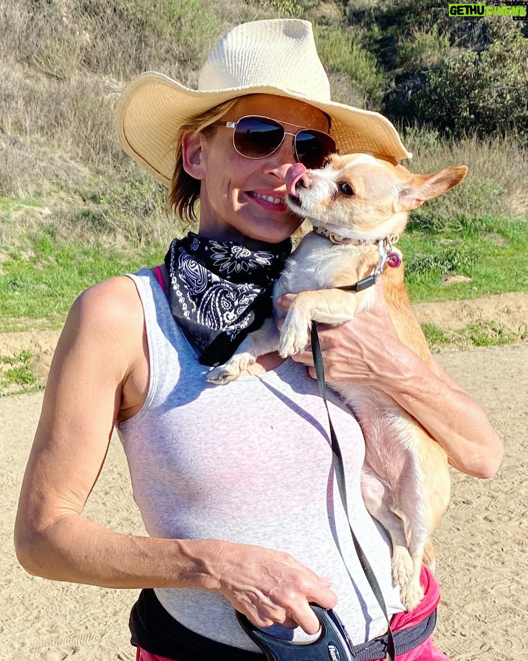 Jana Lee Hamblin - 626 Likes - KEEᑭ Oᑎ KEEᑭIᑎ Oᑎ!
Some days are easier than others- we all know that!
What do you do to keep your spirits up and moving forward?
I am a hustler by trade. That’s for sure. That means I also must rest on those “off hours.”
Nothing fills me up as much as hiking with friends (and Pip!).
I wish all of you a restful and productive day!!
Sending each and every one of you so much love. ♥️