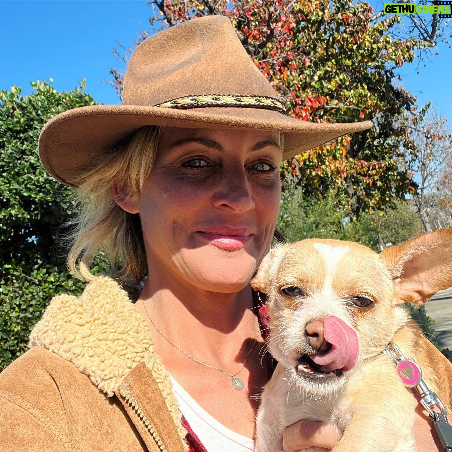 Jana Lee Hamblin - 410 Likes - Still in love. #pip