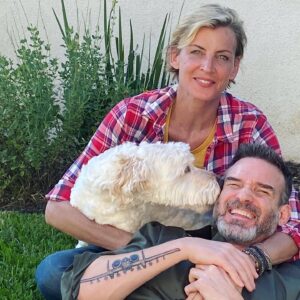 Jana Lee Hamblin Instagram - ᗷEᔕT ᖴᖇIEᑎᗪᔕ
🐾♥️🐾♥️🐾♥️🐾

Sometimes you need to grab your dear friend and @eddiemcclintock and take some pictures!

Friends that become family are the best friends ever.

Sending each and every one of you so much love. 💕