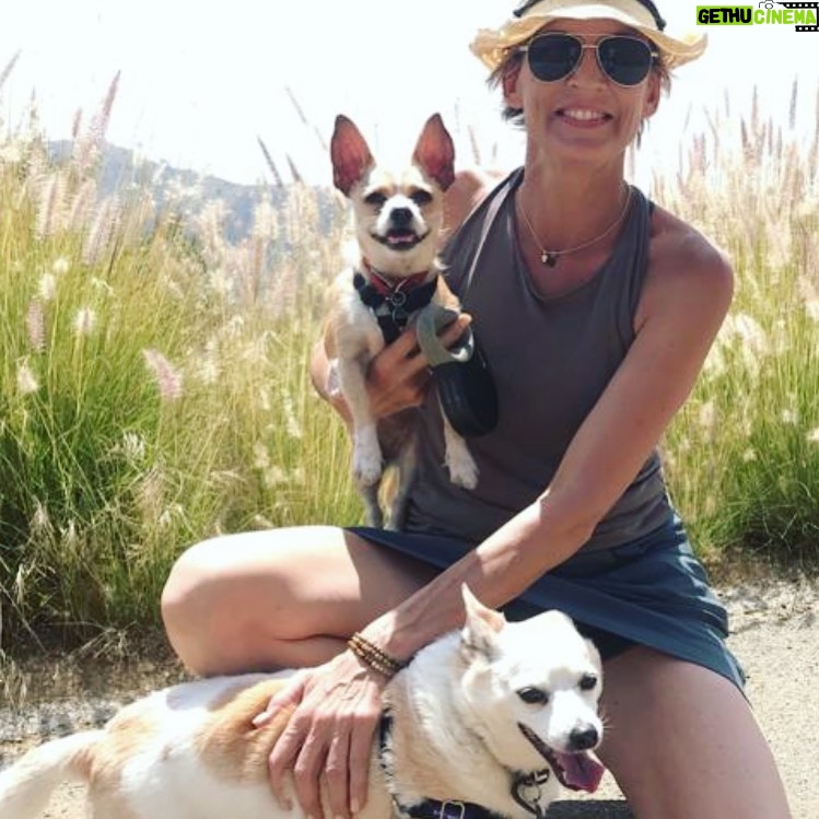 Jana Lee Hamblin - 1K Likes - āWhen a dog looks at you, the dog is not thinking about what kind of person you are.ā This makes me laugh- mostly because itās true.
I can get so caught up in how I am being perceived, what people are thinking about me, what theyāre saying about me. I can fill my head with thoughts that I āshouldnāt have said thisā or āwish I wouldnāt have done that...ā
That kind of thing.
Letās all be so kind to ourselves today. Letās speak with the utmost respect and honor ourselves for the amazing people we are.
I am sending each and every one of you so much love.