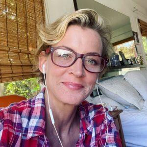 Jana Lee Hamblin Instagram - ᗩ ᑎEᗯ ᗪᗩY.

Starting the week off fresh. Always an opportunity to start anew.

Sending each and every one of you so much love. ❤️