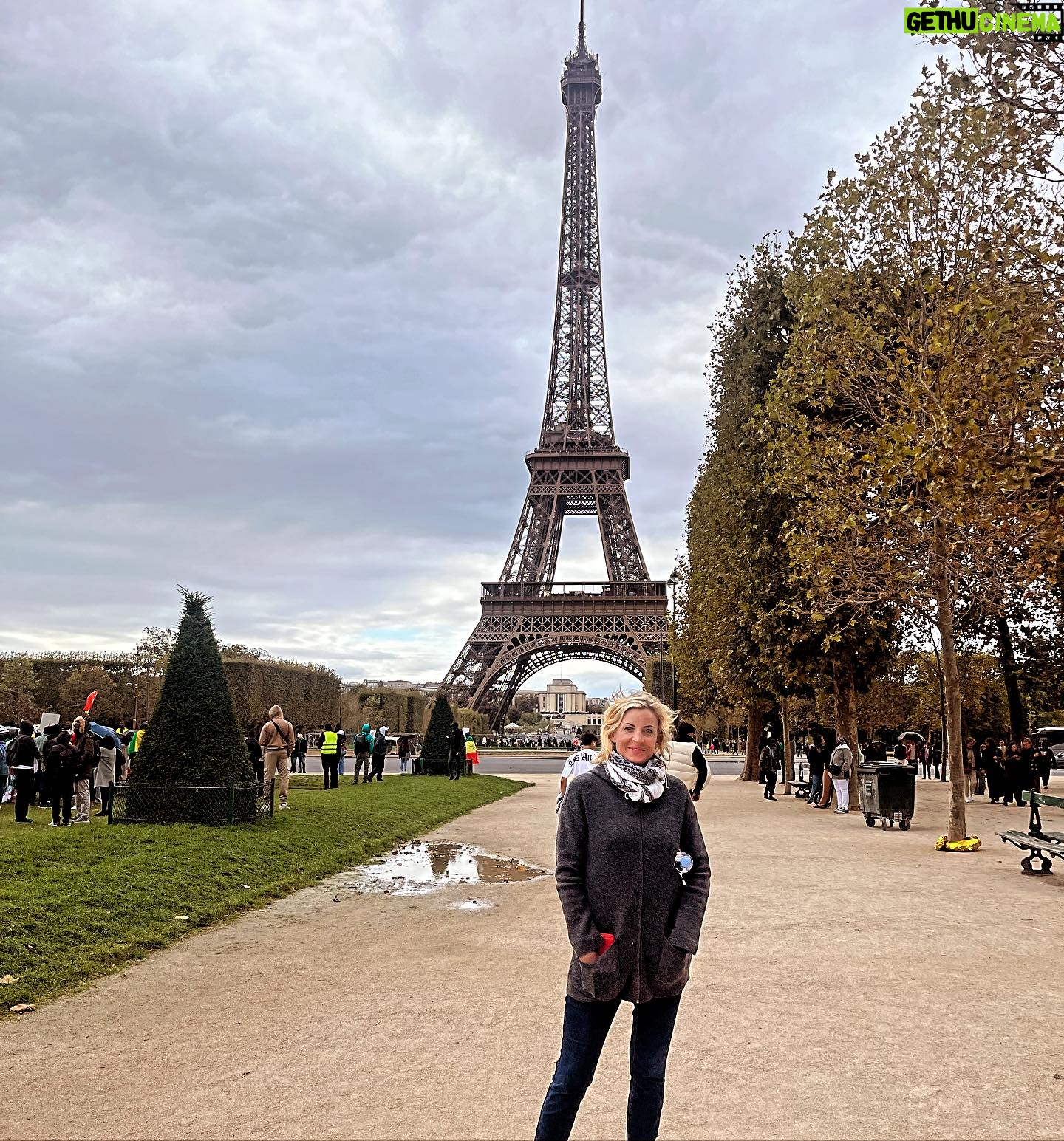 Jana Lee Hamblin - 518 Likes - Bon Jour! I just arrived in Paris this morning. I get to be here for work for 9 days. I am truly grateful for this gift.
I have not been able to post anything since Georgie’s accident. This trip feels like the perfect time to start putting myself out there again… no better place to start than here.
Viva la France!
🇫🇷 💙🇫🇷