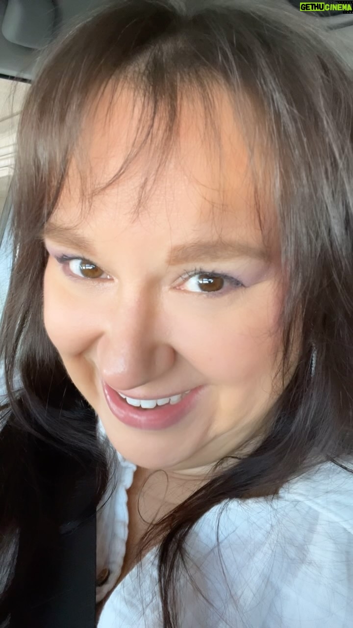 Jana Schmieding - 4.4K Likes - Just wondering what @lilygladstone is doing right now.
