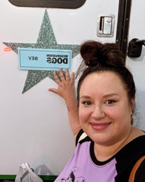 Jana Schmieding Instagram - Thank you to @sterlinharjo, @fxnetworks and the @rezdogsfx writers for letting my gum snap like dat! Reservation Dogs s3 and all season are out and bingeable now on FX on Hulu. 💋, Bev