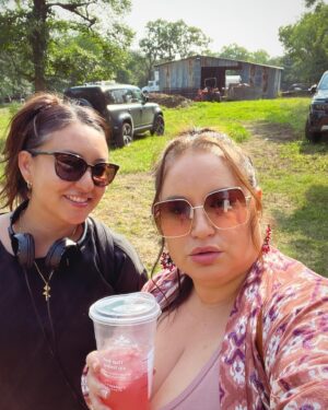 Jana Schmieding Instagram - Thank you to @sterlinharjo, @fxnetworks and the @rezdogsfx writers for letting my gum snap like dat! Reservation Dogs s3 and all season are out and bingeable now on FX on Hulu. 💋, Bev