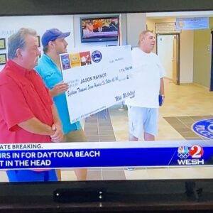 Janab Kareem Instagram - Check out “My MOM” @dorakareem and the beautiful sisters  drhudaaljonaidy , sister Linda , and all the local sisters on the news supporting the law enforcement community (a local officer was recently killed while on duty)…great job mom and community ..and much 💕 🤲 💐 for the officer and his family.. (my mom is in the black hijab 🧕) @islamiccenterofdaytonabeach1  #community #allivesmatter #protecteachother