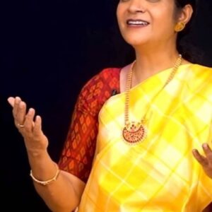 Janaki Sabesh Instagram - Namaskarams on this auspicious Margazhi Thingal 🙏🏾🪔🦜

🌞 Day 1: Curtain Raiser *Margazhi Mosaic* featuring *Smt. Janaki Sabesh*
