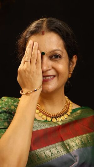Janaki Sabesh Instagram - The pop-up by @kamnadesigns & @shopsarasaloka closes tomorrow afternoon -3rd March. Do drop in to experience some exquisite handcrafted jewellery and kanjivaram silks.

Inframe - @maajanaki in a grey SarasaLoka Kanjivaram, paired with an antique Lakshmi kaasu malai and handcrafted navratna bangle set in 22 carat, by Kamnadesigns 
 
Sat, 2nd March : 10.30 am to 6 pm
Sun, 3rd March : 10.30 am to 2 pm

No 8, Shree Sundar Gruha
D’silva road, 1st cross street,
Mylapore.

Kamna : 9841420173
SarasaLoka : 9560931444

#handcraftedjewellery #handmadejewelry #bracelets #instajewellery #bridalwear #handloomsilksarees #kanjivaramsilk #shopsarasaloka #kamnadesigns