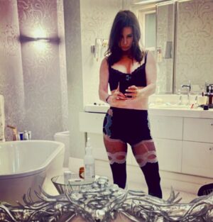 Jane Badler Instagram - Its taken a lifetime. Life has been a challenging ride full of grief and trauma yet here i stand finally learning to love and accept my body .. to find some peace, and to take back the power that was given away so freely as a woman born in the 50’s.. Dont let anyone tell you that you are not good enough. Show them !  HappyThursday from melbourne Australia.. me in my glamorous bathroom !