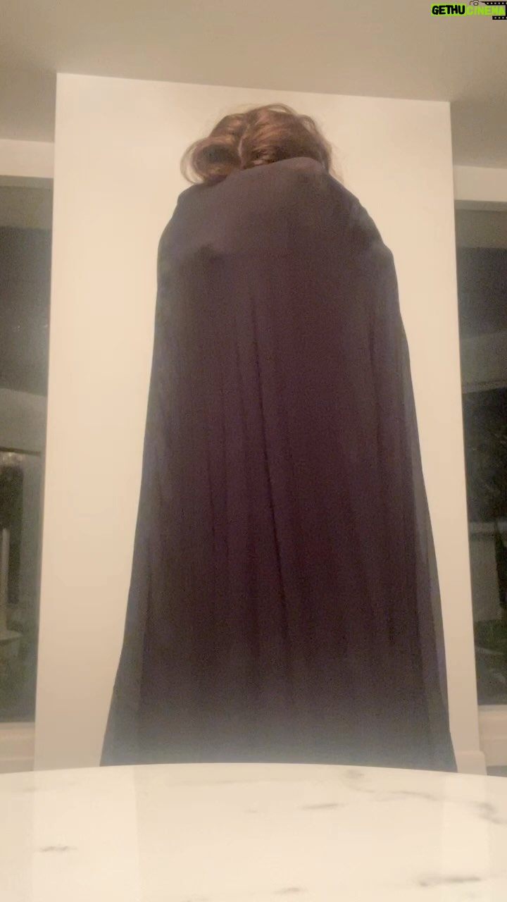 Jane Badler - 1.3K Likes - 40 years since V aired.. the seminal sci fi series that changed my life forever.. Grateful for all of you who have never forgotten. Grateful for your love and support through the highs and lows .. cause you make me happy … #vthefinalbattle #loveyou