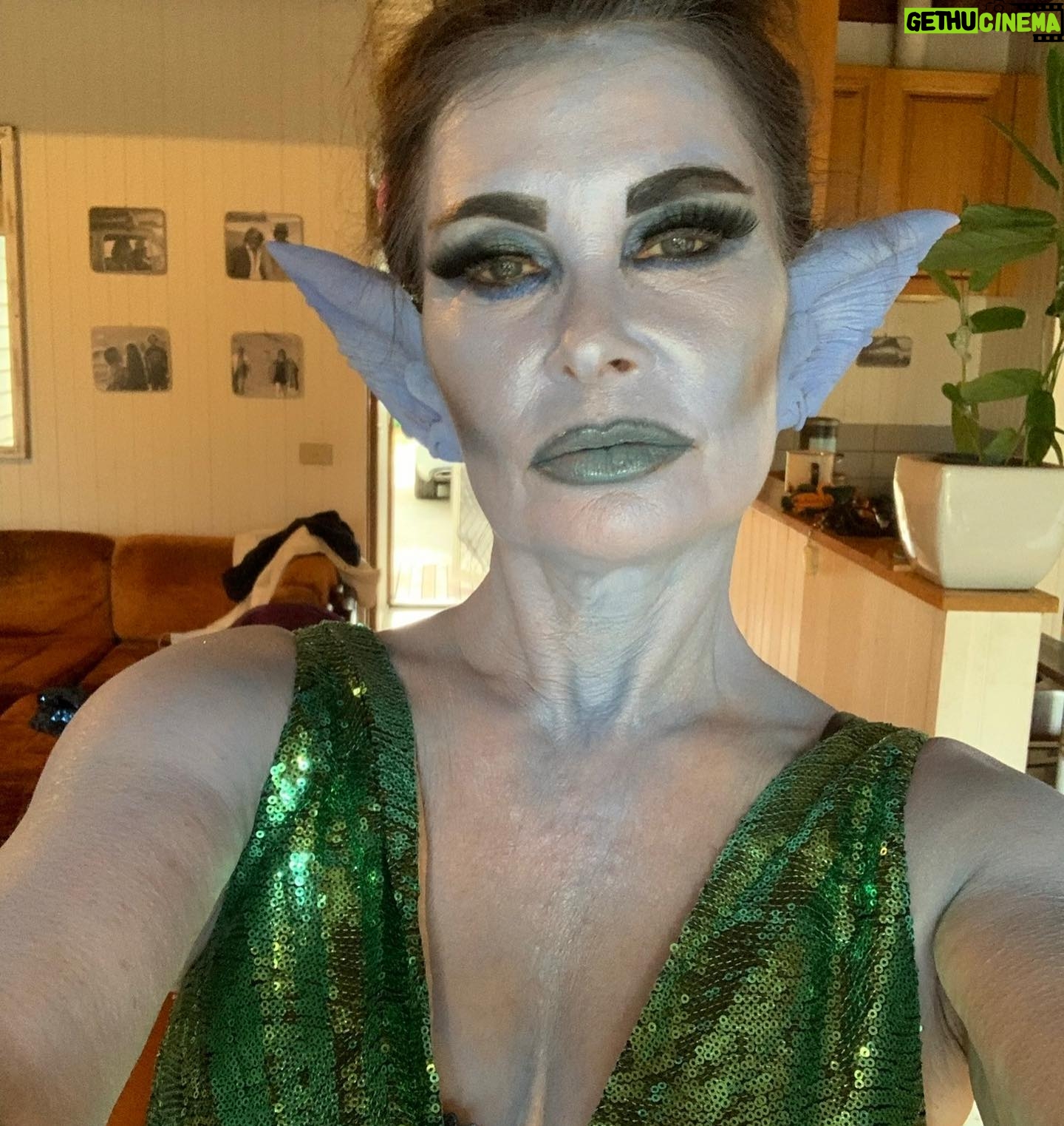 Jane Badler - 1.7K Likes - Behind the scenes of the newly released music video of @september.87 .. i get to play an alien in love with the crazy talented @markseymourandtheundertow .. a remarkable team of creative souls .. video link in my bio !! Makeup by @celestej_makeup .. @paul_henri.___ @j_ballard