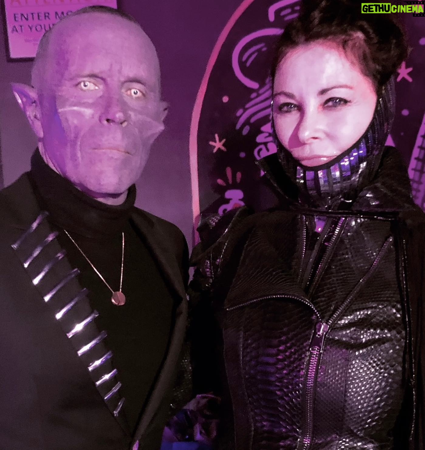 Jane Badler - 1.7K Likes - Behind the scenes of the newly released music video of @september.87 .. i get to play an alien in love with the crazy talented @markseymourandtheundertow .. a remarkable team of creative souls .. video link in my bio !! Makeup by @celestej_makeup .. @paul_henri.___ @j_ballard