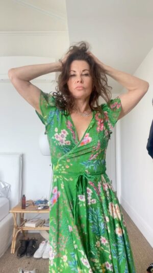 Jane Badler Instagram - Dancing in my room…. Age is only a number! Definitely making up for lost time. I just stopped dancing for so many years …