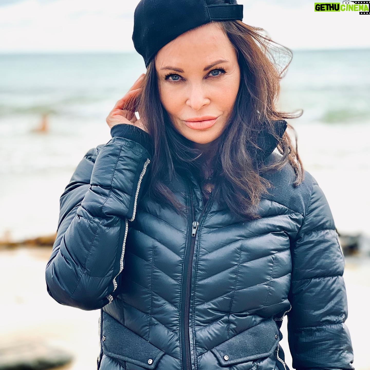 Jane Badler - 0.9K Likes - Ive always been a city kind away of girl but these days I’m happiest tucked away far from the hustle of the city . I decided after many years of single mindedly pursuing my creative mindset its time to change gears and learn a bit about finance … 6 week course at MIT in cryptocurrency… very challenging but important to empower myself … my heart goes out to everyone in the Ukraine affected by this frightening invasion.