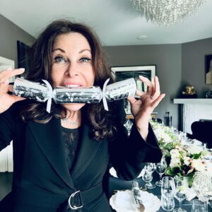 Jane Badler Instagram - Tis the season to be merry…tra la la la la la . La la la . Happy Chanukah and Merry Christmas to you All .. thank you for all your love ❤️ i feel it .