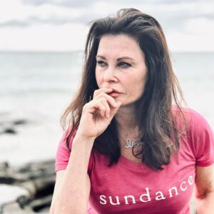 Jane Badler Instagram - When i am still i find you …. Waiting.  Photo @djnarelle