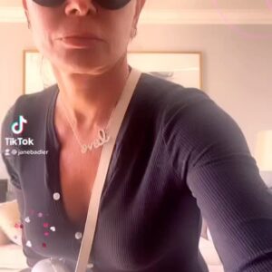Jane Badler Instagram - Hitting  the town in LA or maybe just the hotel..,, fun at any age. Life is short. So dont give a damn what anyone thinks !! Last night in LA…