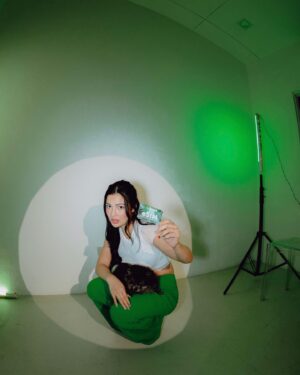 Jane De Leon Instagram - Ready to take your sim experience to the next level? 

Enjoy strong data connections with Smart 5G, big data with Power All, and NO EXPIRY data with Magic Data. More promos and exciting deals are waiting for you! @livesmart 

Make the switch today with Smart Prepaid eSIM!

#SmartPrepaideSIM #LiveforRealwithSmart #SwitchtoSmarteSIM