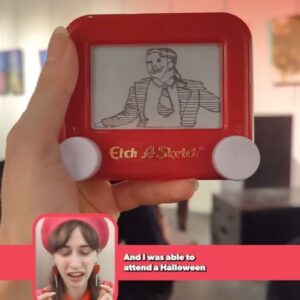 Jane Labowitch Instagram - If you live in Chicago and love figure drawing, @grotesqueburlesque is an amazing group! So glad I caught the Halloween event while I was in town ❤️

#etchasketch #grotesqueburlesque #figuredrawing #chicagoart