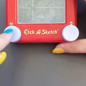 Jane Labowitch Instagram - What's inside the Pocket Etch A Sketch? 👀 @spinmaster 

#etchasketch #spinmaster #howstuffworks