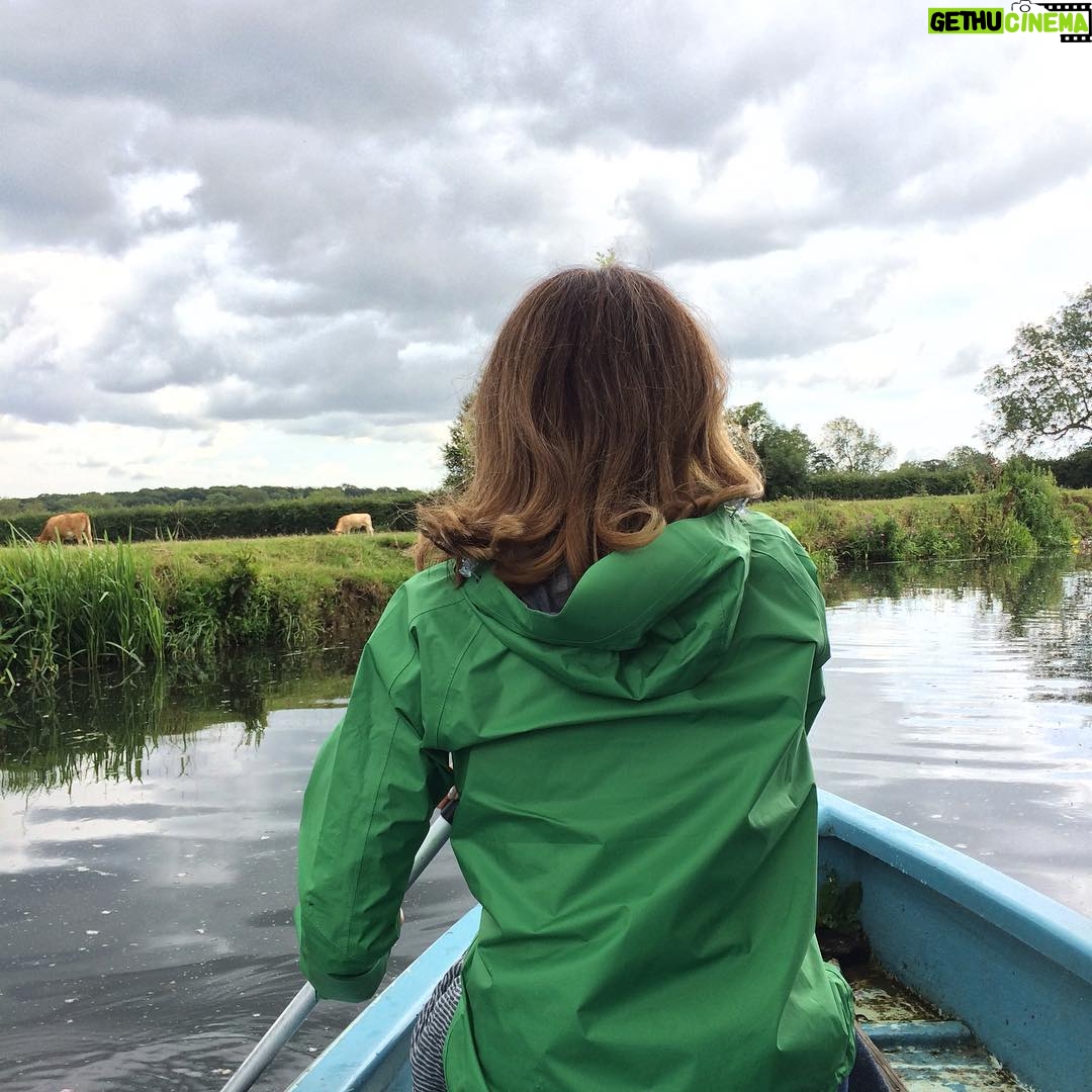 Jane Leeves - 522 Likes - Rowing through rainy England.