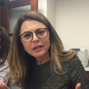 Jane Leeves Instagram - @wolfiesmom is a goof.