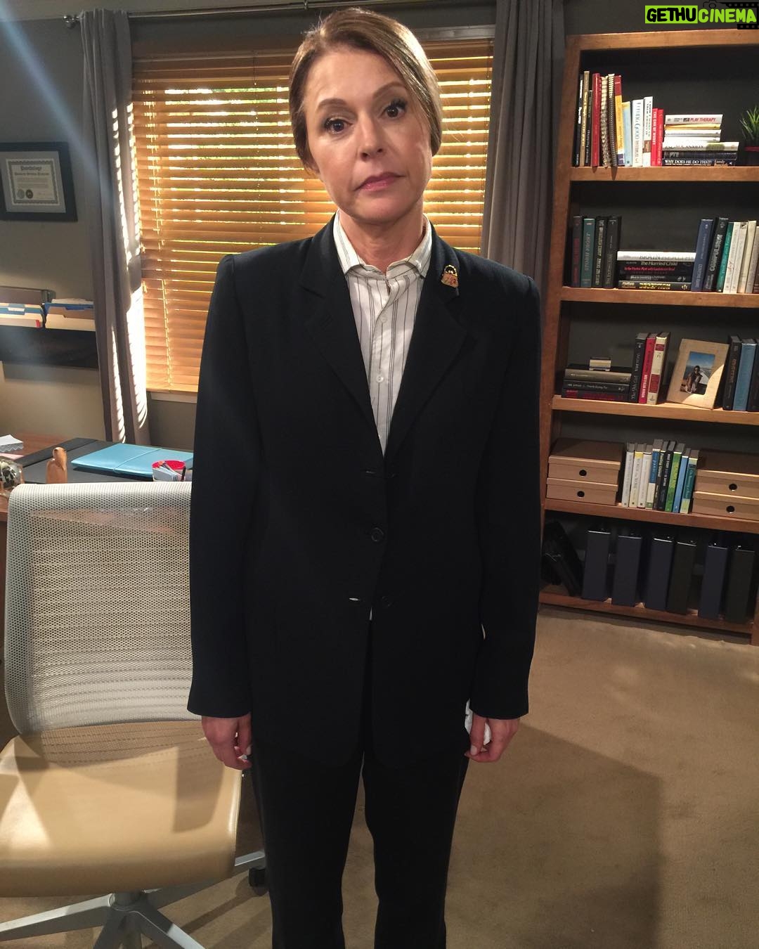 Jane Leeves - 696 Likes - Business chic...?