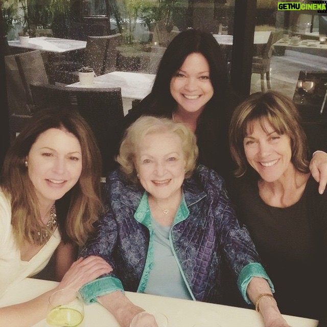 Jane Leeves - 820 Likes - The best friends a girl could ask for❤️