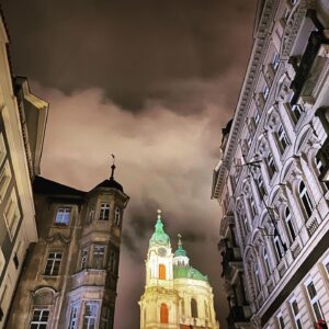 Janek Rubeš Instagram - Never gets boring... #prague #malastrana #chruch