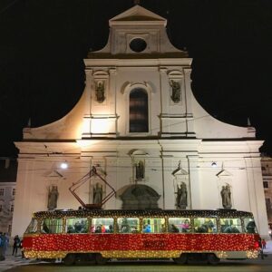 Janek Rubeš Instagram - Coolest tram (šalina) in Czech republic is in Brno. #czechrepublic #brno #tram #christmas @brnomycity