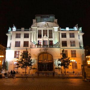 Janek Rubeš Instagram - Nové náměstí v Praze. Jsem tu poprvé a vypadá pěkně :) #praha