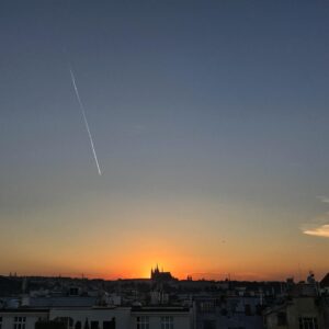 Janek Rubeš Instagram - #praguecastle #prague #sunset #honestpragueguide
