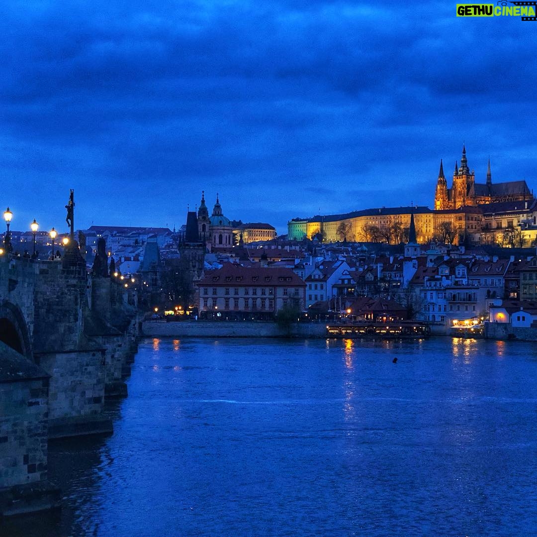 Janek Rubeš - 4.4K Likes - Praha není jenom most a hrad. #praguecastle #charlesbridge