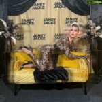 Janey Jacké