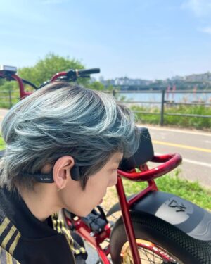 Jang Dong-woo Instagram - ⠀⠀⠀⠀⠀⠀⠀⠀⠀⠀⠀⠀⠀⠀⠀
크으 ~̆̈ .~̆̈ 오늘 날씨가 무럭무럭 좋네요
벌써 이틀 뒤면 보는 우리 !
좋은 긴장과 삶의 활력이 이런 것인가 ~
6번째 작품으로 인스피릿을 볼 수 있어
감개무량한 것 ~ 장진국 출격 완료 ~̆̈ .~̆̈
(뒤는 동우 이니셜 꽃 로고 )
