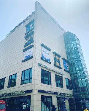 Jang In-sub Instagram - 출근!! 어제 “보이지 않는 손” 막이 올랐습니다! 오늘은 저의 첫공!!! 유후~~~~^^ 이따 만나요!
#보이지않는손#연극열전