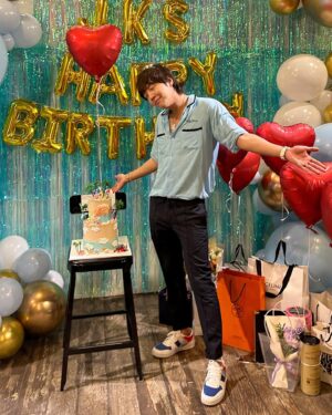 Jang Keun-suk Instagram - Still ing 🥳😏🎉🙌🏻🎂🔥