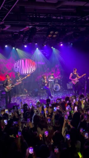 Jang Keun-suk Instagram - 치미로의 꿈은 현실이 된다#chimiro#치미로#チミロ 투어 스타트!🎸
@chimiro_handa