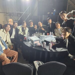 Jang Mi-kwan Instagram - #Black Knight 
무대인사 즐거웠습니다^^