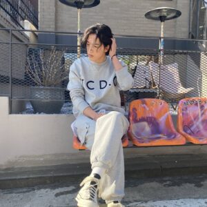 Jang Mi-kwan Instagram - 동호형의 강제선물
#JCDC #하동호디자이너