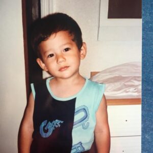 Jang Min Instagram - 33 years today,

Wow! 
Thank you for every kind message, phone-call and birthday wishes. I’m so grateful to all you making today so special for me.

But today also marks fifteen years without you, Dad.
Life’s strange coincidences never cease to amaze me.
It feels like just yesterday we were together,
Sharing moments I’ll always cherish.

Time flies, that much is certain.
But what truly matters are the memories and the love that remain,
Untouched by the passing years.

Dad, wherever you are, know that I miss you every day.
Though you’re no longer by my side,
You are still my guide, my inspiration.

To all of you, my companions on this journey we call life,
Thank you for being here with me.
Here’s to many more years of laughter, adventure, and love!

🇪🇸 🇰🇷