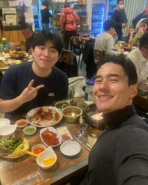 Jang Min Instagram - 1 año
365 días 
Muchas aventuras y proyectos 
Agradecido y emocionado por 2024.
Gracias a todos por todo.
#2024
#happynewyear #felizañonuevo #새해복많이받으세요