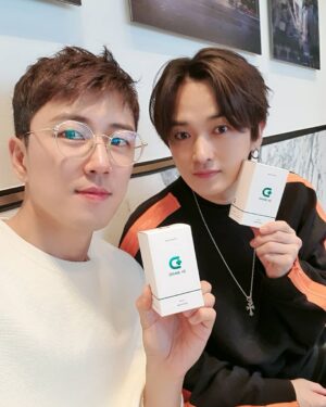Jang Su-won Instagram - 방원장!
 덕분에 건강하게 다이어트 잘하고있어.고마워..잘챙겨먹을께.❤

#닥터방다이어트 #분당삼성한의원#ppl아님#일년전하와이