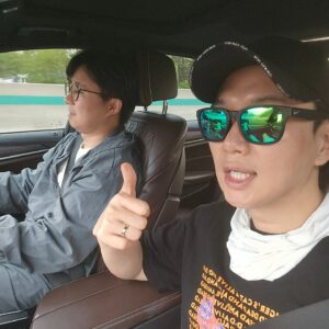 Jang Sung-kyu Instagram - 생일을 맞이하여
특별한 도전을 해봤다 바로
테니스 대회 단식 첫 출전!
#테린이대회
그리고 목표였던 16강을 달성했다
#기특기특
이제 부모님과 생파하러 가야지
생일 축하해 주신 모든 분들께
깊은 감사의 마음을 드립니다♡
#성규야 #태어나길잘했어