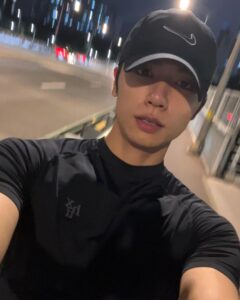Actor Jang Yeon-woo HD Instagram Photos and Wallpapers October 2023